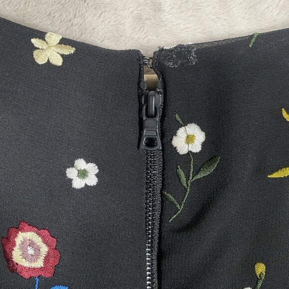 Alice + Olivia Eleonora Dress M Silk Embroidered Floral Bird Flare Sleeve Fairy - Picture 12 of 16